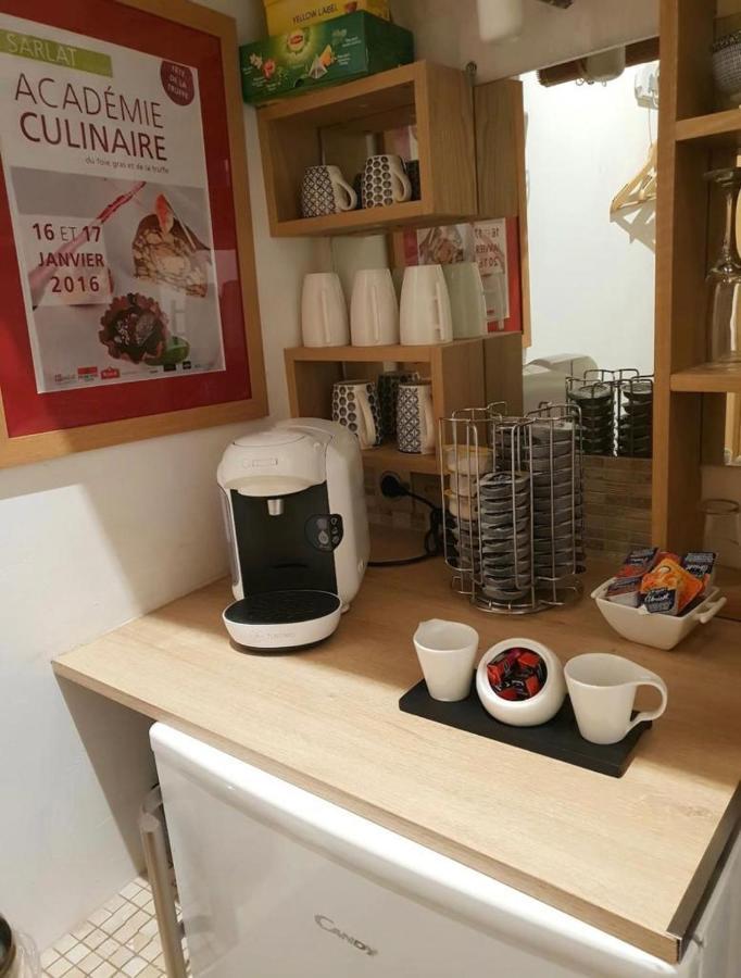 Cocon De Charme Au Pied De La Cite Wifi Et Linge Apartment Sarlat-la-Canéda Exterior foto